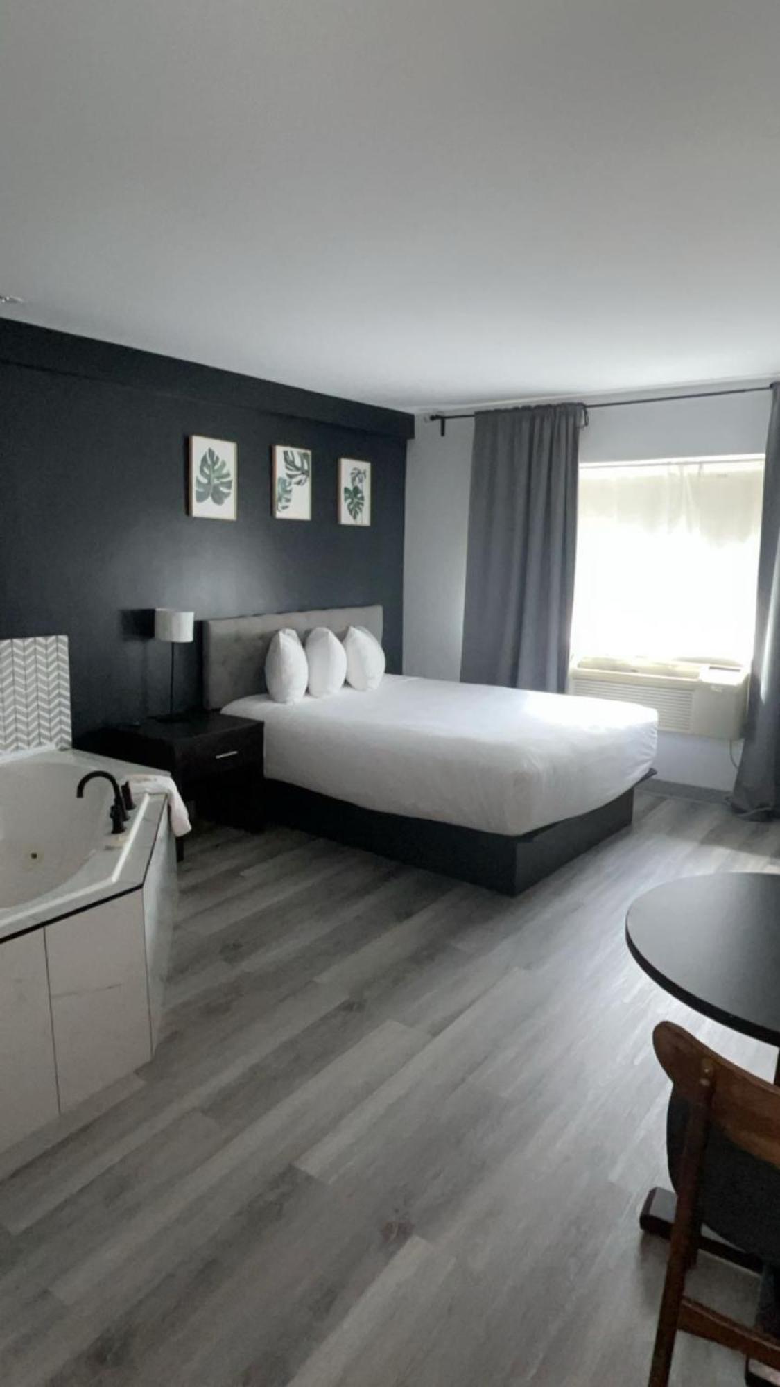 Newstar Hotel