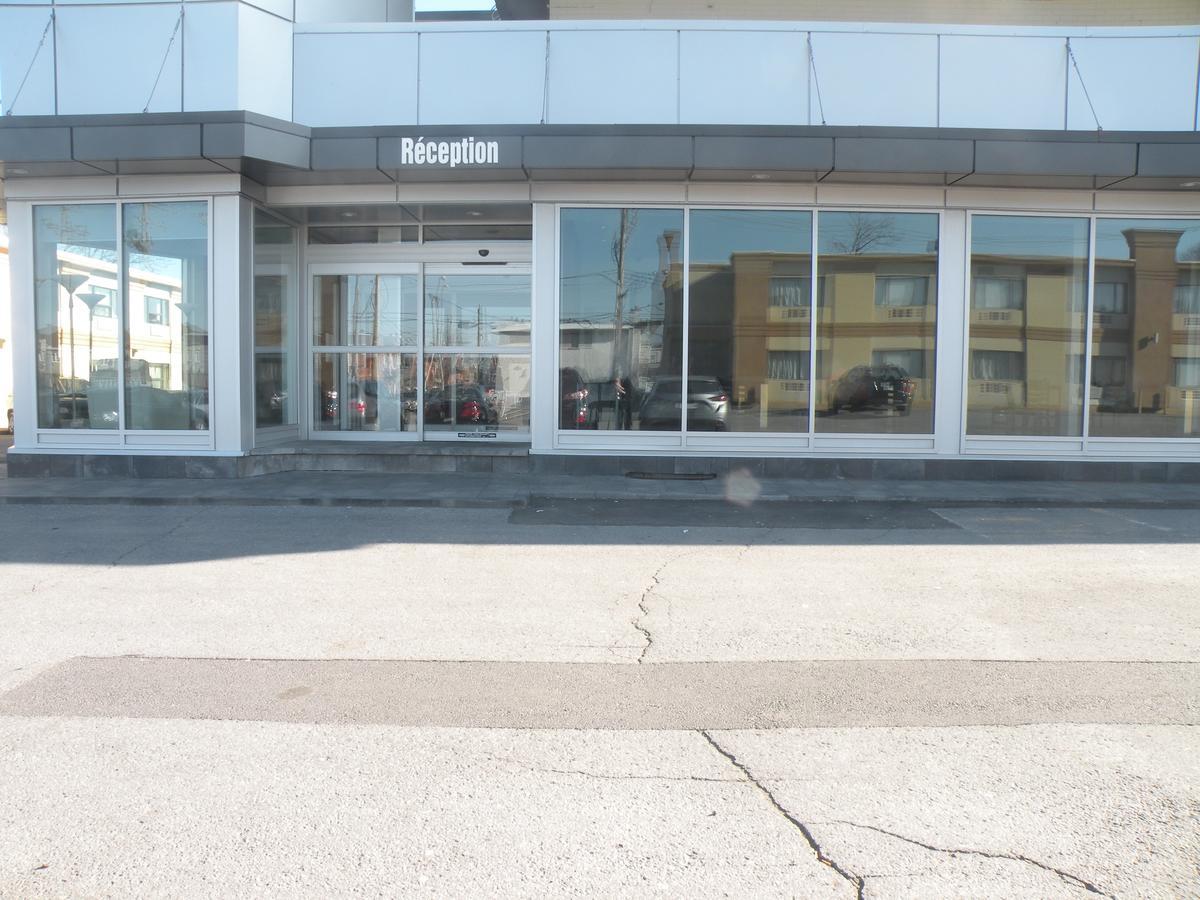 Newstar 3* Montréal
